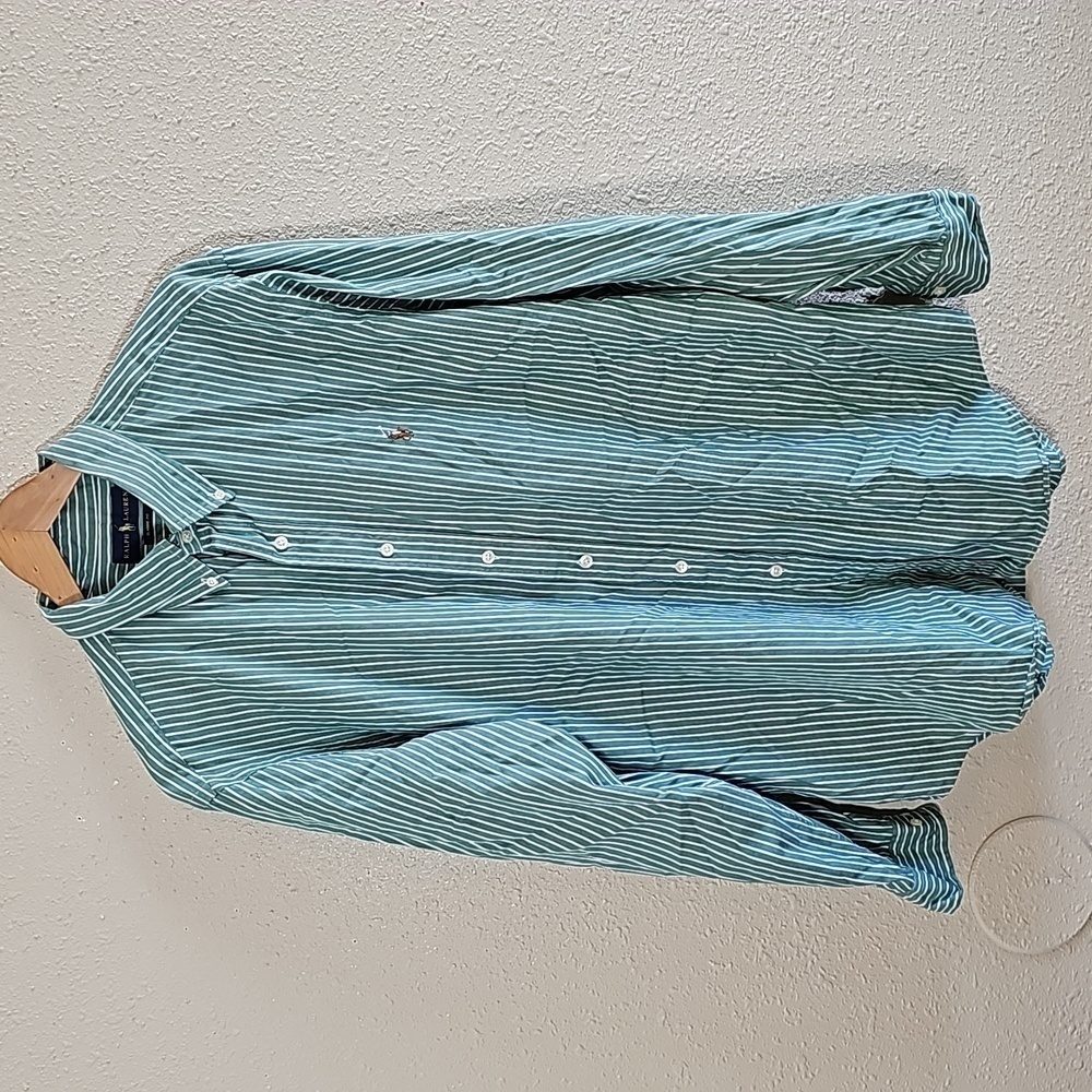 Polo by Ralph Lauren Casual Bottom Down Shirt.